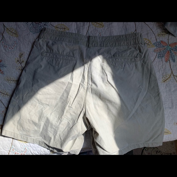 Tan coloured shorts I thrifted - Picture 2 of 5